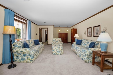 916 E Houston Ave, Crockett, TX 75835 - photo 3