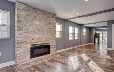 Living Room (3)