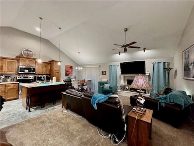 21609 Hale St, Spring Hill, KS 66083 - photo 4