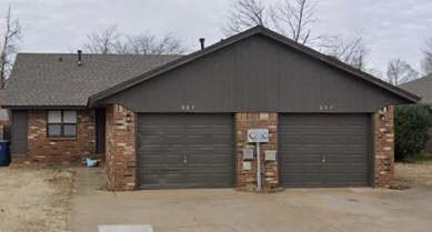 807 Swan Lake Rd, Edmond, OK 73003 - photo 2