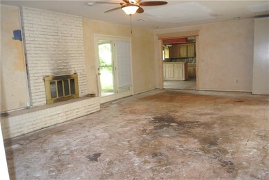 12109 Camelot Place, Oklahoma City, OK 73120 - photo 4