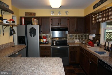 5016 Skylark Dr, La Plata, MD 20646 - photo 6