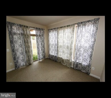 25298 Arrowroot Terrace, Chantilly, VA 20152 - photo 5