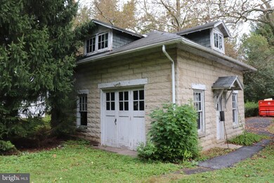 14 Howard St, Reading, PA 19609 - photo 5