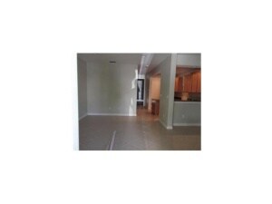 595 Corte Madera Ln unit 4, West Palm Beach, FL 33401 - photo 4