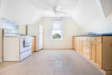 5 Exeter St unit 3, Taunton, MA 02780 - photo 4