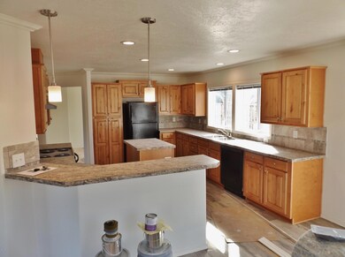 Kitchen with Bar