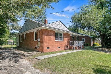 330 Richmond Dr, Fayetteville, NC 28304 - photo 3