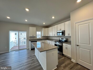 5566 Marksburg Place, Waldorf, MD 20695 - photo 6