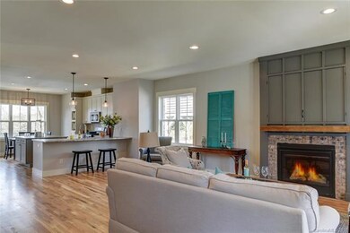 29 Douglas Place, Asheville, NC 28803 - photo 4