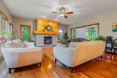 740LewisStreet-20