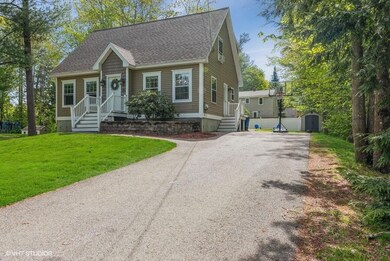 38 Chestnut St, Old Orchard Beach, ME 04064 - photo 3