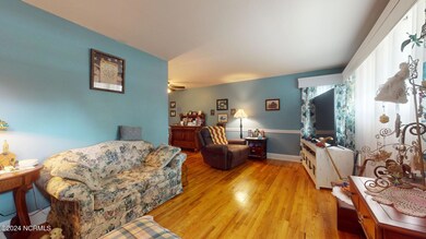 227 Sylvania St, Winterville, NC 28590 - photo 5