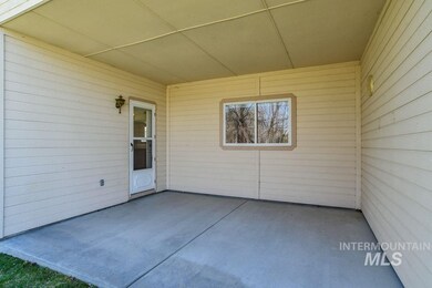 212 S Valley Dr, Nampa, ID 83686 - photo 4