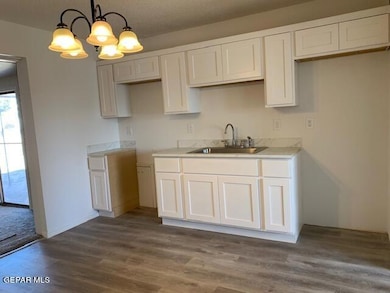 305 Gladys Ave, El Paso, TX 79915 - photo 3