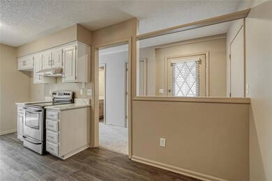 9932 Edelweiss Cir, Shawnee, KS 66203 - photo 6