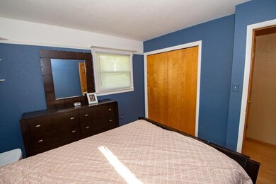 51963 Hedge Ln, Granger, IN 46530 - photo 3