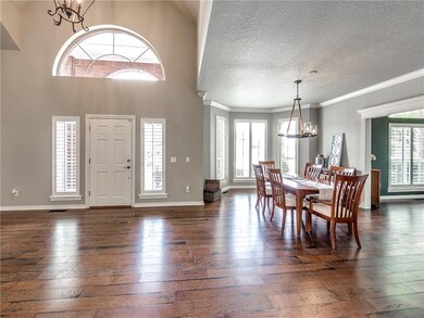 ENTRY AND FORMAL DINING