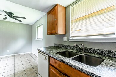 9907 Kell Dr, Houston, TX 77040 - photo 6