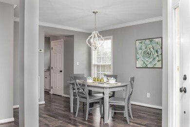 8517 Missionary Ct, Louisville, KY 40291 - photo 3