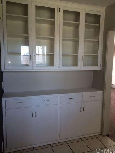 lots of built in storage