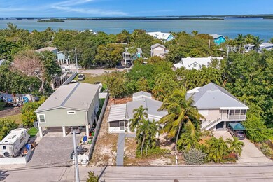 19557 Mayan St