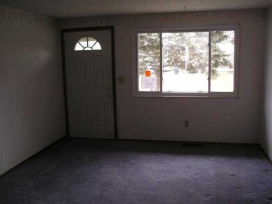 2066 Shawbury Ct W, Columbus, OH 43229 - photo 6