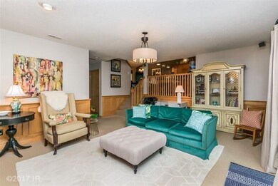 2612 45th St, Des Moines, IA 50310 - photo 7