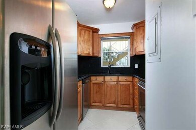 694 Broad Ave S unit J694, Naples, FL 34102 - photo 3