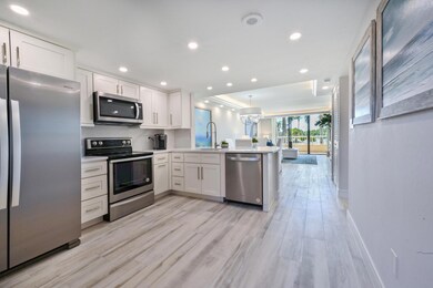 440 Seaview Ct Unit 105 Marco-large-004-