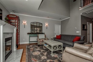 Great Room w/Fireplace