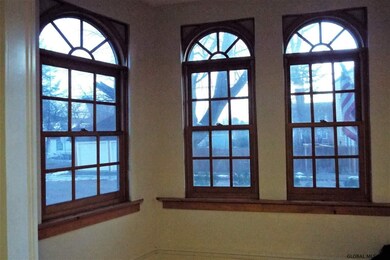 59 113th St, Troy, NY 12182 - photo 5