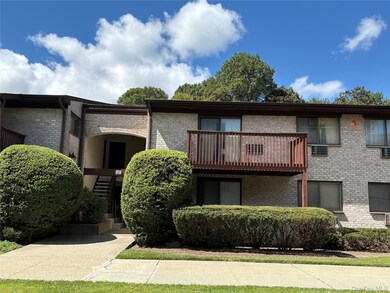 8 Secora Rd unit J-16, Monsey, NY 10952 - photo 2