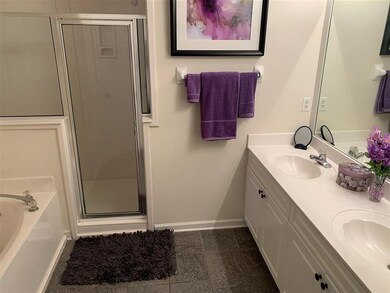 Whirlpool, separate shower and tub