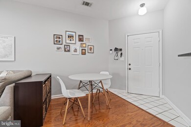 4408 Helmsford Ln unit 204, Fairfax, VA 22033 - photo 5