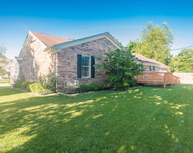 7912 Apple Valley Dr, Louisville, KY 40228 - photo 2