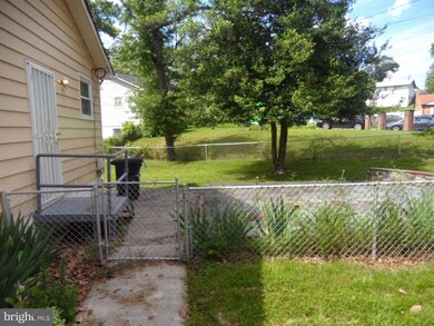 7020 Valley Park Rd, Capitol Heights, MD 20743 - photo 6