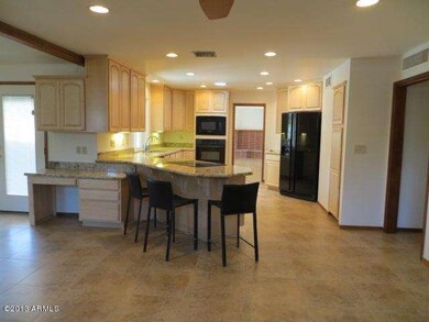 Eat in kitchen