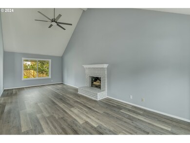 5283 SW 201st Ave, Beaverton, OR 97007 - photo 4