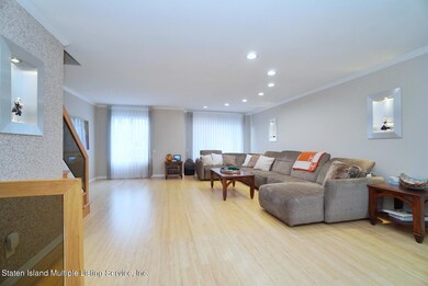 16 Admiralty Loop, Staten Island, NY 10309 - photo 7