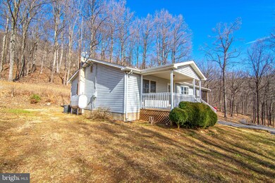 852 Freezeland Rd, Linden, VA 22642 - photo 4