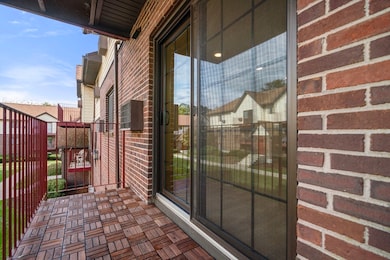 11 Royal Crest Dr unit 5, Randolph, MA 02368 - photo 3