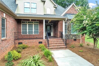 209 Catawba Crest Ln, Clover, SC 29710 - photo 2