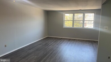 8015 UNIT A Moro St, Philadelphia, PA 19136 - photo 3