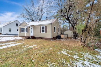 312 Hutcheson Ave, Chase City, VA 23924 - photo 3
