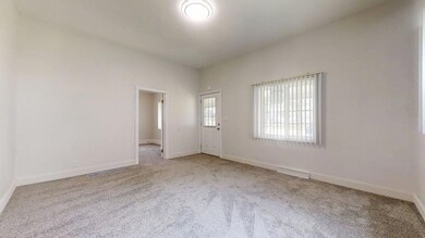 418 S Main St, Rankin, IL 60960 - photo 6