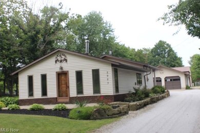 Almost 2 acre horse property with 2 bedrooms & app