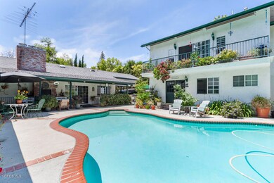 Oxnard backyard with pool