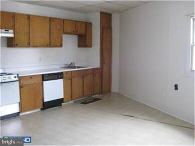 1901 Chambers St, Trenton, NJ 08610 - photo 2