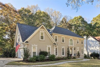 8800 Glen Ferry Dr, Alpharetta, GA 30022 - photo 2